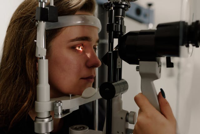 Comprehensive eye examination